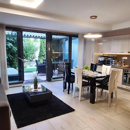 아파트 Villapark Pleasure 블로톤퓌레드